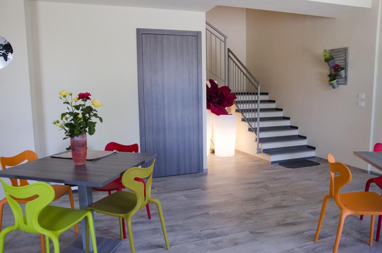 La Casa Di Alice Apartment Rodello Bagian luar foto