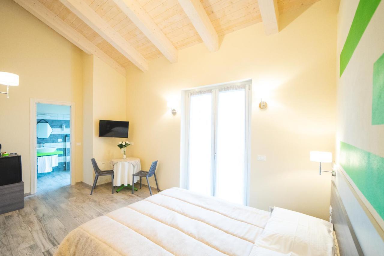 La Casa Di Alice Apartment Rodello Bagian luar foto